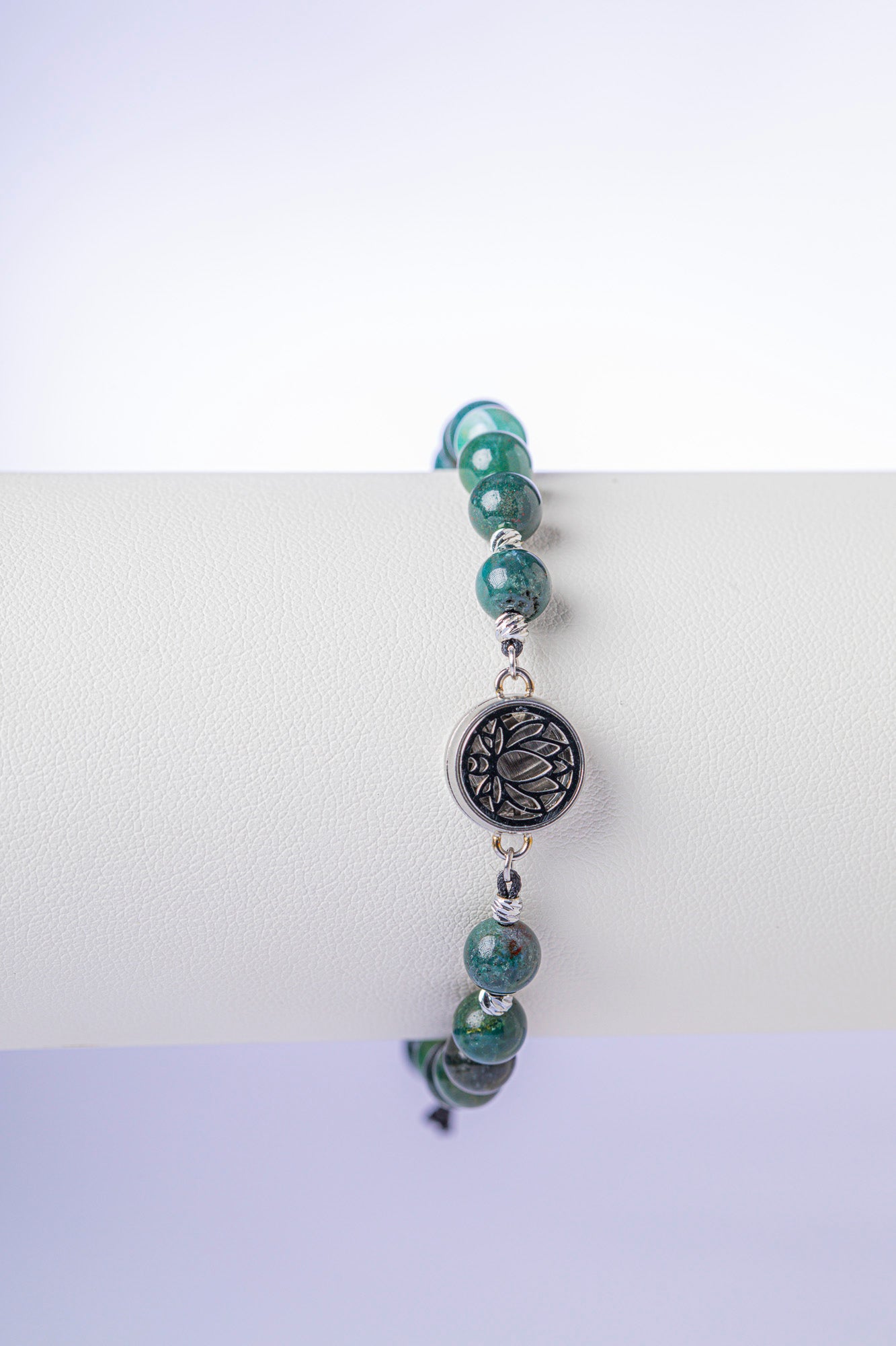 Forest Jade with Silver Touch – Silver Charm