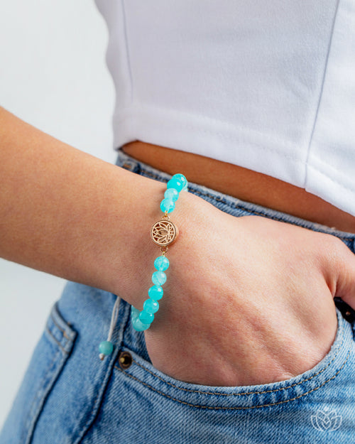 Blue bracelet -w
